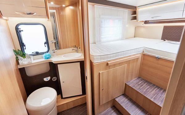 Forster halfintegraal bed en badkamer